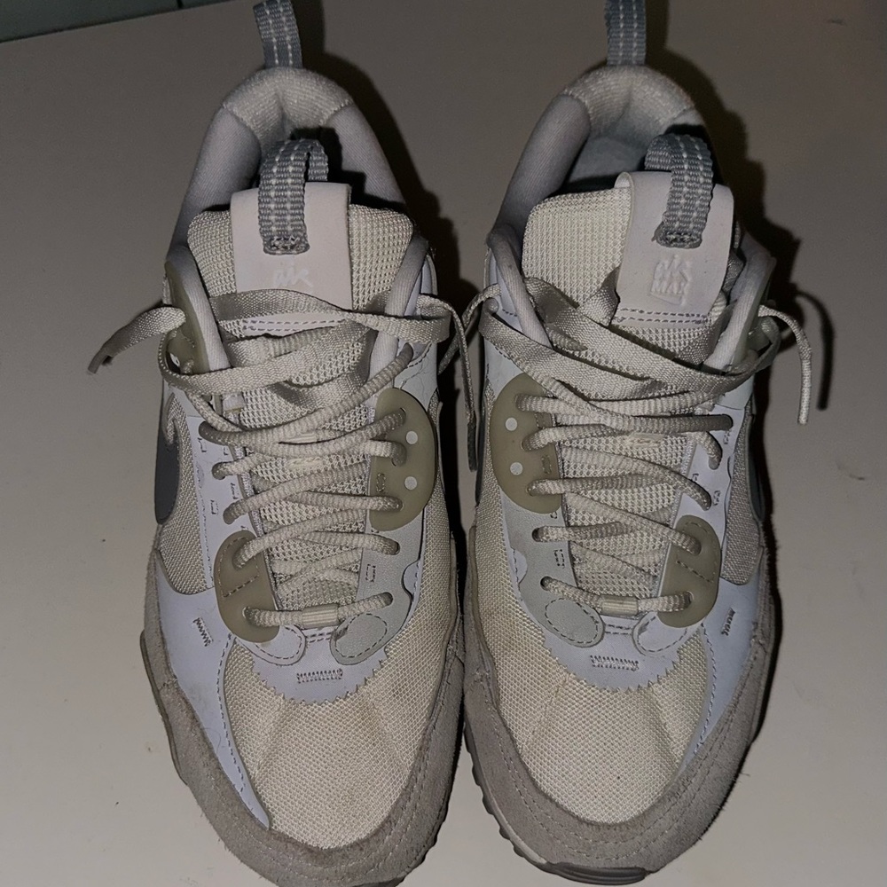 WMNS AIR MAX 90 FUTURA
"Summit White / Pure Platinum" - Picture 2 of 3